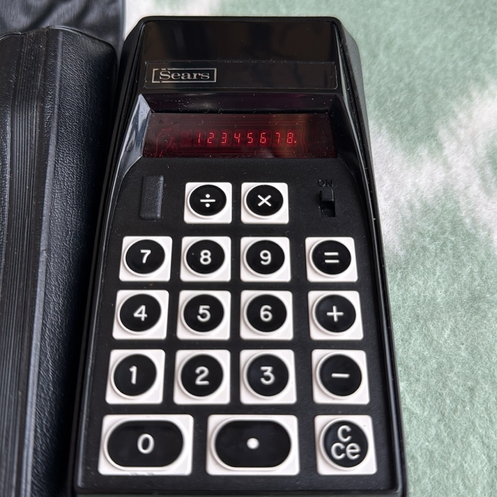 Vintage Sears 1970s Calculator with Case - Picture 2 of 4